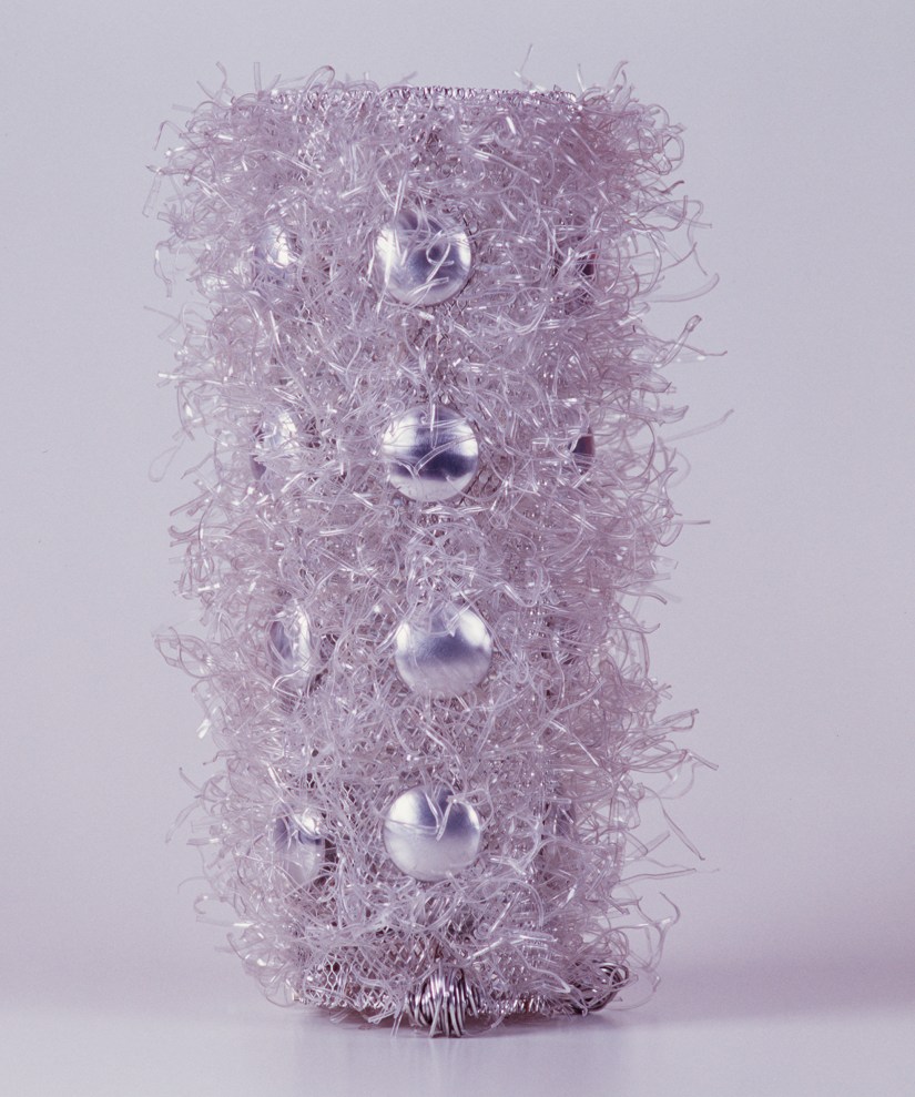 Vaso Porco-Espinho (2003)- prêmio Brasil Faz Design | Ddaniela Aguilar | Foto Manoel Leite