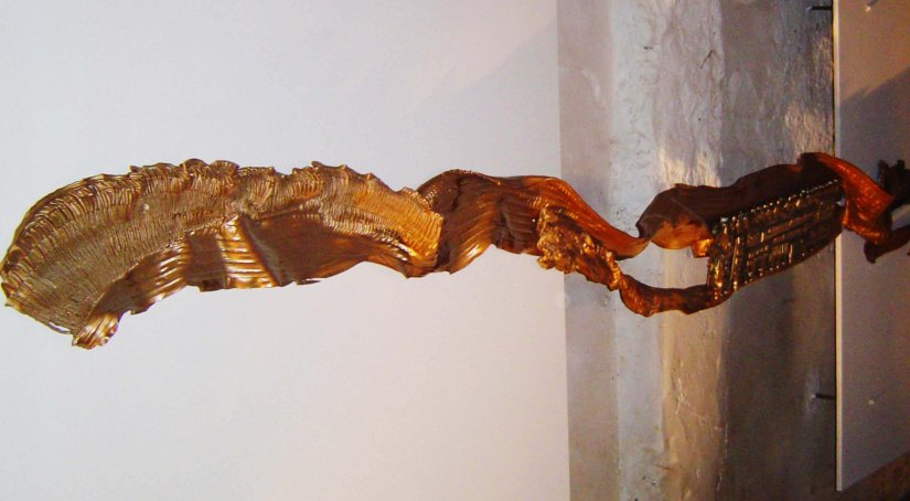 SÉRIE COLMEIA V (2005) - PVC refugos | Ddaniela Aguilar