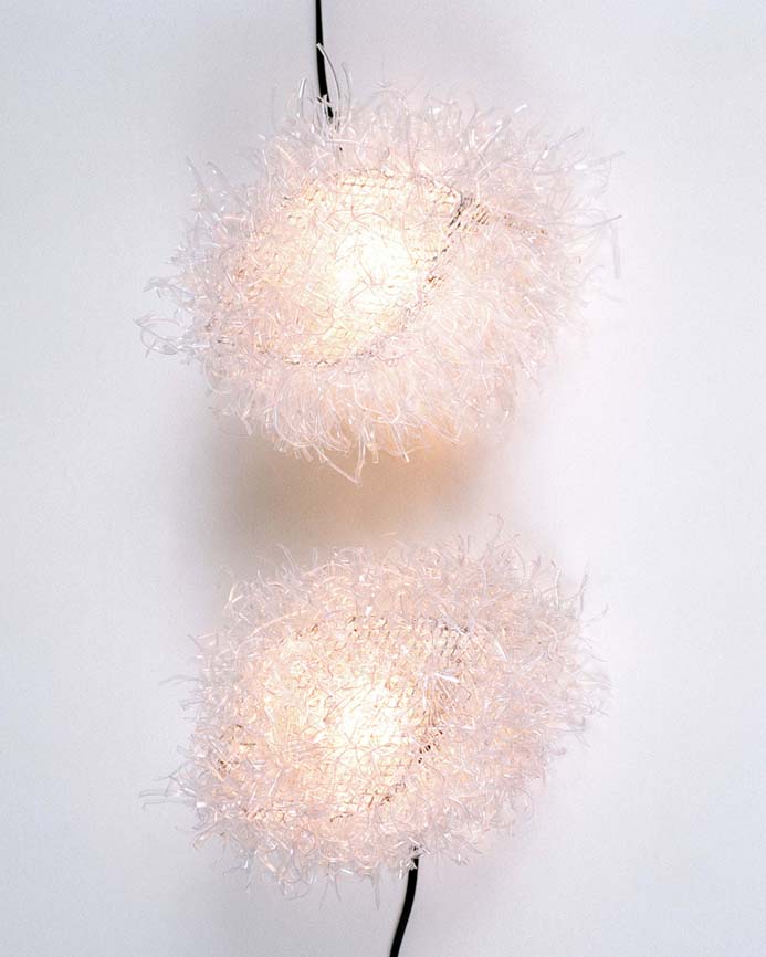 Série Porco-Espinho (2003) - PET e alumínio pós-consumo | Ddaniela Aguilar