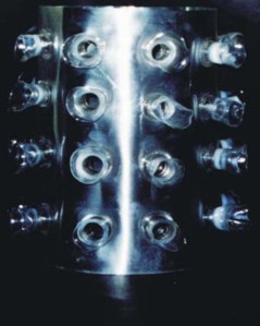 Estrela (2000) - Pet e Alumínio pós-consumo e vidro resinado | Ddaniela Aguilar