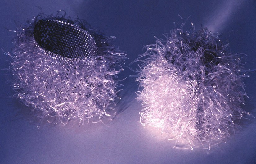 Série Porco-Espinho (2003) - PET e alumínio pós-consumo | Ddaniela Aguilar